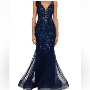 Xcape Gown, Blue, Size 4